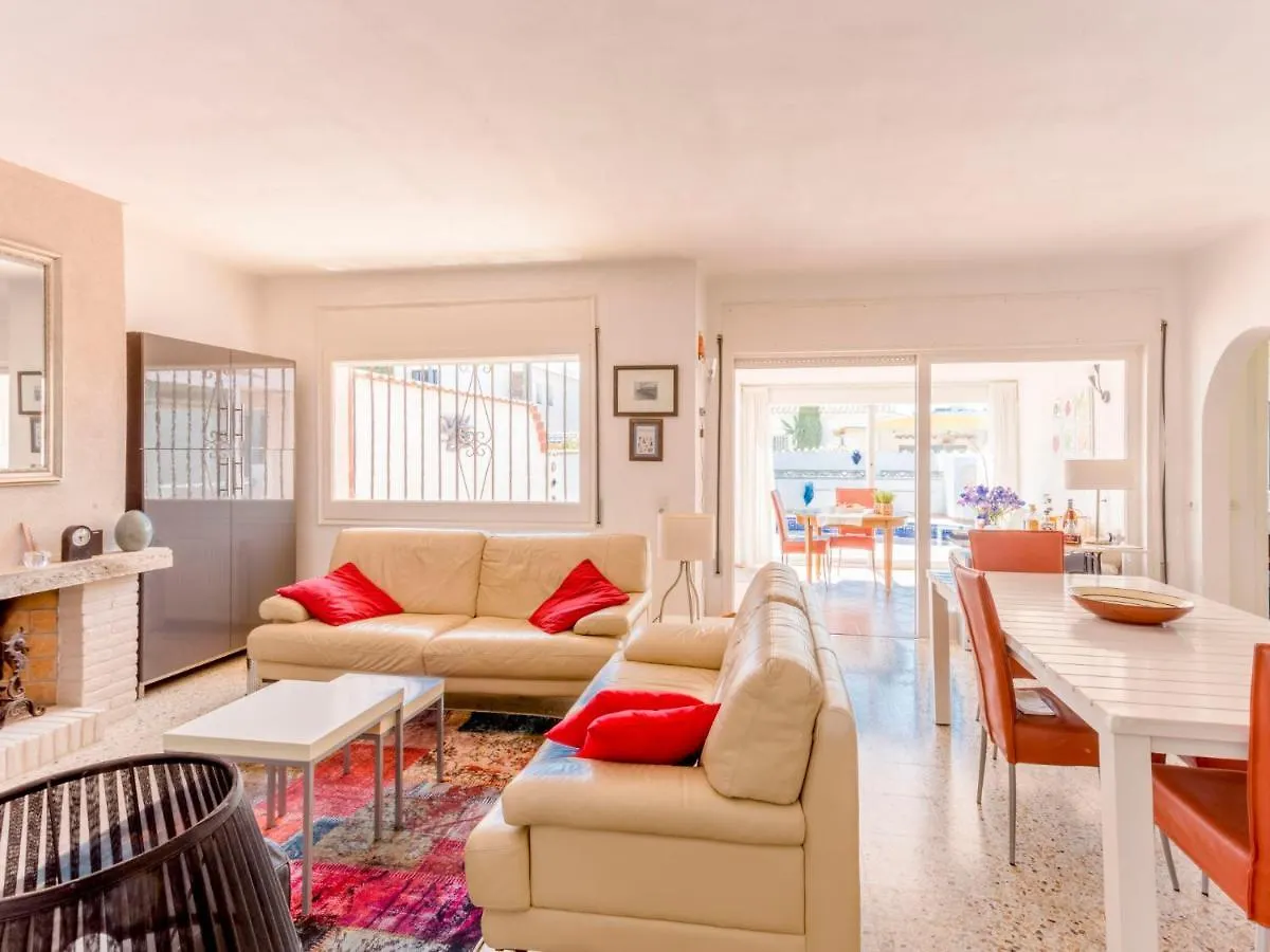 Holiday Home Peni By Interhome Empuriabrava